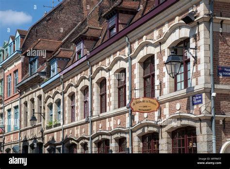 Lille old town france hi-res stock photography and images - Alamy