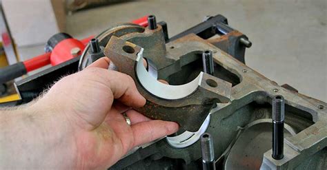 Know-How Notes: How to Measure Engine Bearing Clearance - NAPA Know How ...