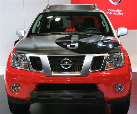 Nissan unveils Frontier Diesel Runner at Chicago Auto Show