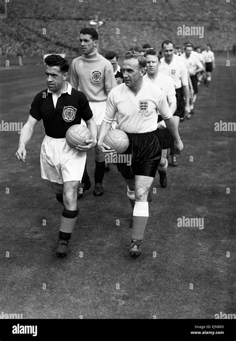 1950s people england hi-res stock photography and images - Alamy