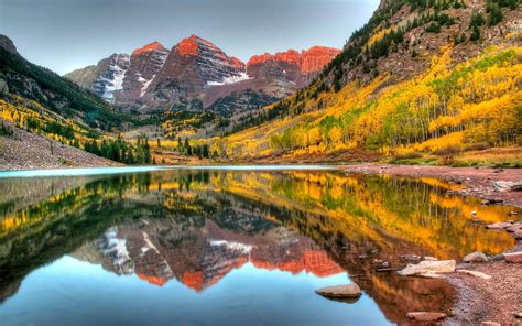 Maroon Bells Mountain Peak Two Peaks In The Elk Mountains Maroon Peak And North Maroon Peak ...