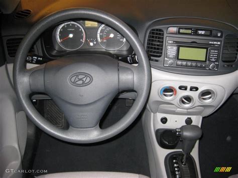 2009 Hyundai Accent GLS 4 Door Gray Dashboard Photo #39941463 | GTCarLot.com