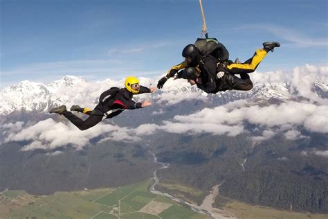 15 Mesmerizing Places for Skydiving in the World You Must Know About!