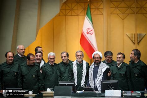 Mehr News Agency - MPs dressed in IRGC uniform in open session