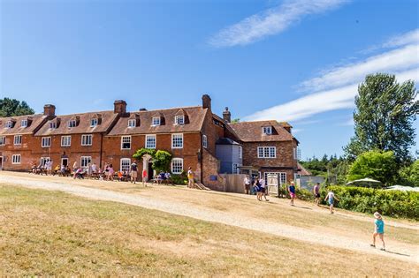 10 Most Picturesque Villages in Hampshire - Head Out of Southampton on ...