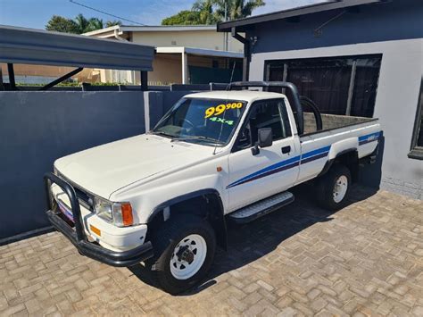 Used Toyota Hilux 2200 4x4 Single-Cab for sale in Gauteng - Cars.co.za (ID:7286874)