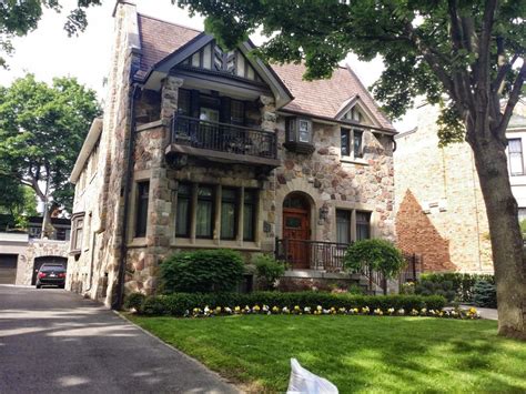 Westmount real estate and neighborhod information is about an upscale