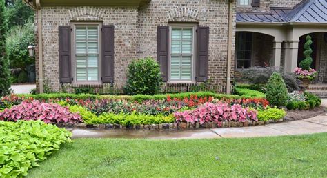 Lawn & Landscape Services - LawnWorks of Macon, GA