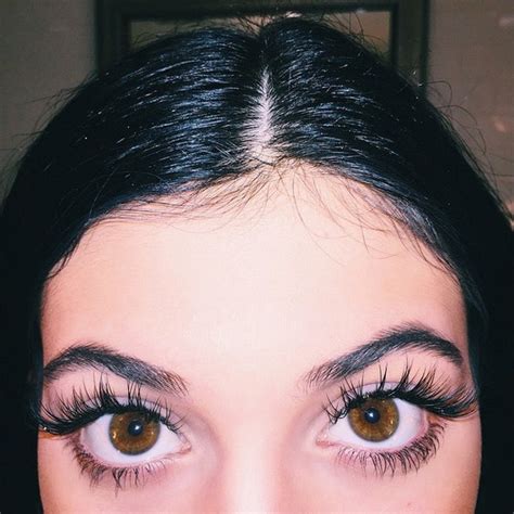 Kylie Jenner Lash Extensions - How to Apply False Lashes | Vogue