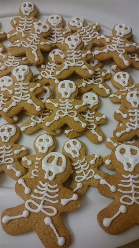 Happy Halloween! Gingerbread skeletons - Cookie by - CakesDecor