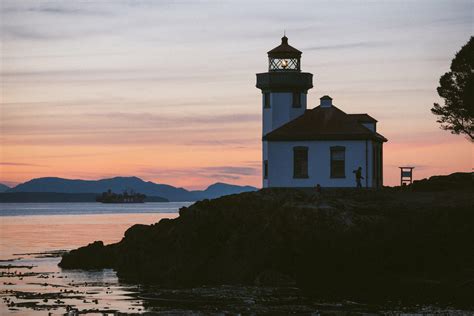 Guiding Lights: Explore 10+ Lighthouses in Washington State