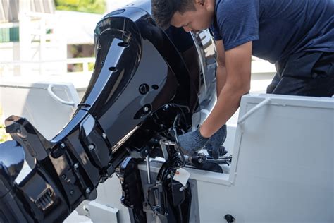 Boat Repair 101: How to Choose a Proper Boat Mechanic