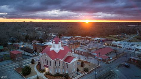 Forgotten Georgia: The Old Jackson County Courthouse and Downtown Jefferson