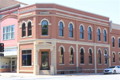 Oskaloosa Historical Building Markers | Mahaska Chamber