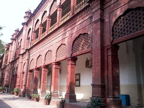 punjab university | ... Punjab University, located opposite to the Lahore Museum building ...