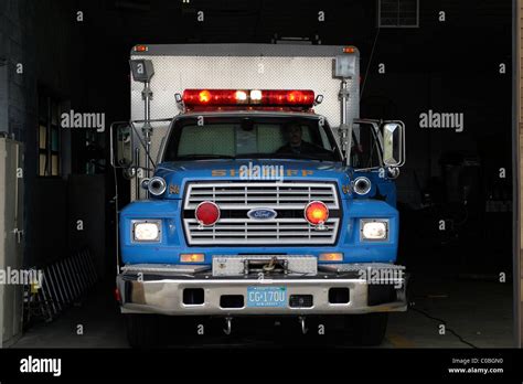 Rescue Truck Passaic County Sheriff Stock Photo - Alamy