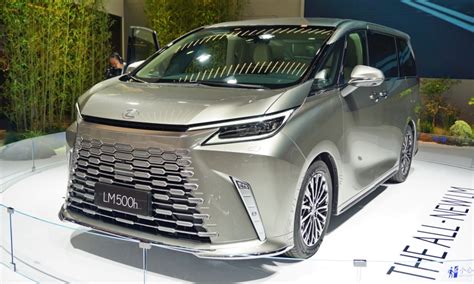 ภาพคันจริง All-new Lexus LM รุ่น 4 ที่นั่ง ส่งตรงจากเซี่ยงไฮ้มอเตอร์โชว์ 2023 อัปเดทข่าวยานยนต์ ...