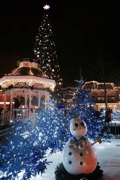 5 Reasons You Need To Experience Christmas At Disneyland Paris