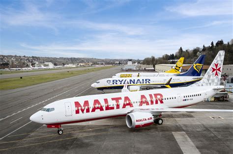 Why Ryanair's 737 MAX Order Is Being Delivered In 3 Liveries - Simple Flying