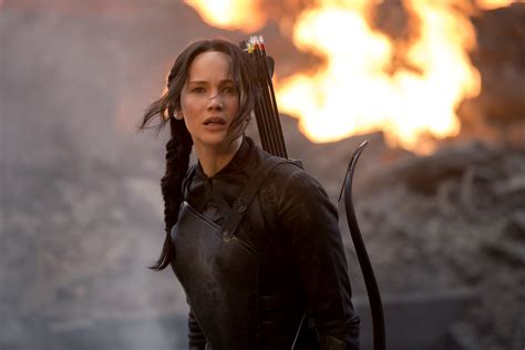 ‘Hunger Games: Mockingjay’ director warns Katniss is ‘very alone ...