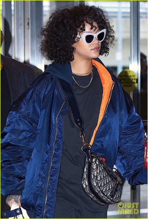 Photo: rihanna curly hair at jfk airport 02 | Photo 3983493 | Just ...