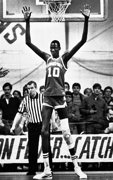 Manute Bol: Classic Photos - Sports Illustrated