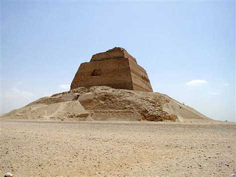 Ancient Egypt: Pharaoh Sneferu's Broken Meidum Pyramid Being Restored ...