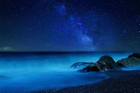 HD wallpaper: blue body of water, sea, the sky, stars, night, fog, the milky way | Wallpaper Flare