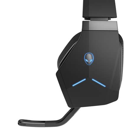 Alienware Unveils New Wireless Gaming Headset With 7.1 Surround Sound | Ubergizmo