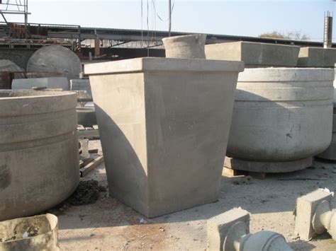 Pots for Delivery - Gallo Precast