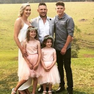 Brendon McCullum Biography, Height, Weight, Age, Salary, Net Worth, Wife, Family, Facts & More ...