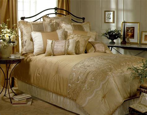 Contemporary Luxury Bedding Set Ideas – HomesFeed