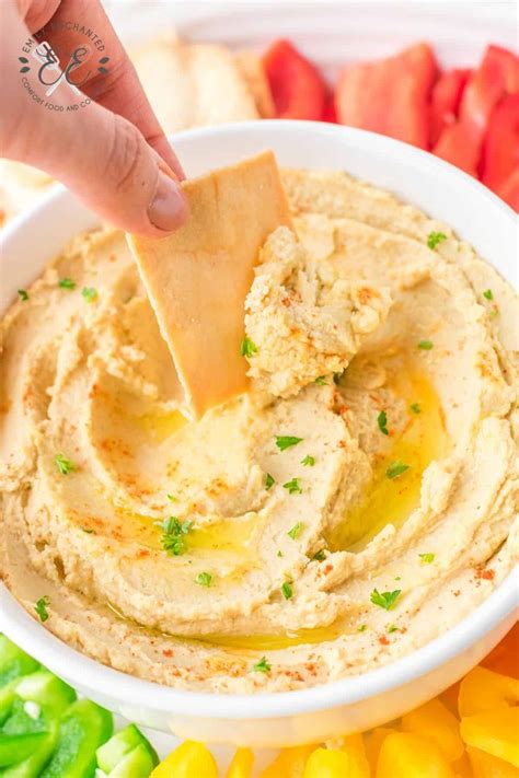 Easy Homemade Hummus Recipe in a Food Processor