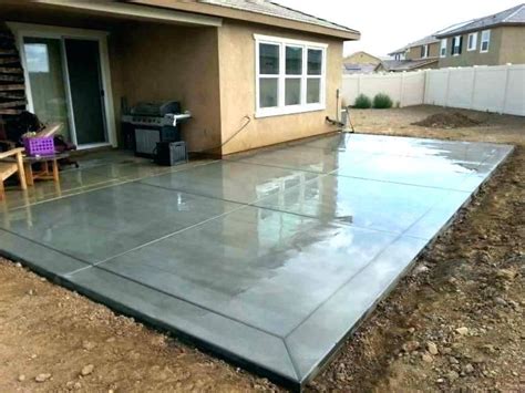 simple grey concrete patio | Concrete patio designs, Concrete slab patio, Patio slabs