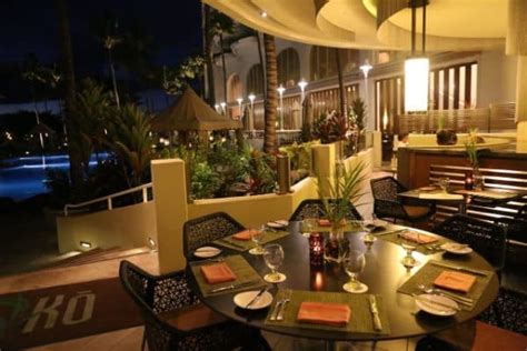 The 10 Best Fine Dining Restaurants in Hawaii With a View - Pigs Fly Cheap