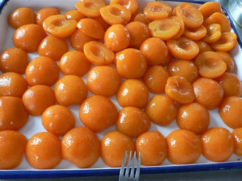 Whole / Halves Canning Apricots Preserves , Canned Apricots In Juice