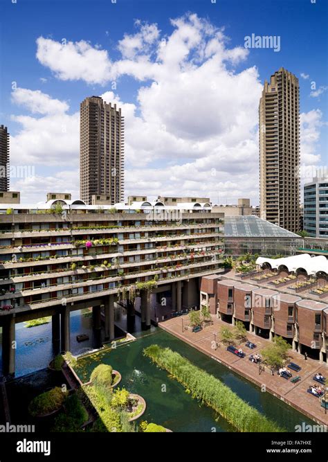 BARBICAN CENTRE, London. View of the brutalist architecture of the Barbican and flats that ...