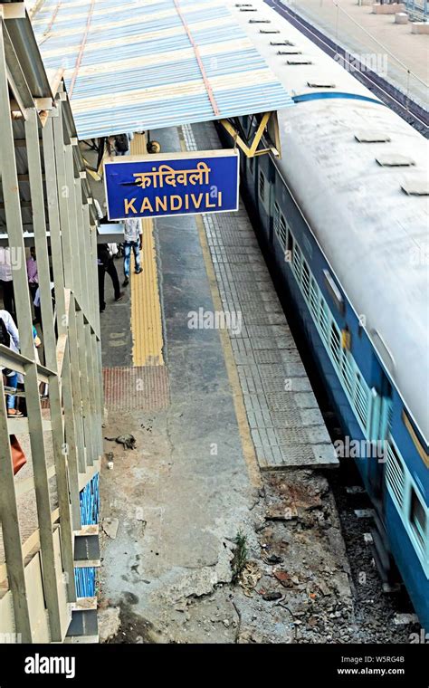 Kandivali Railway Station Mumbai Maharashtra India Stock Photo - Alamy