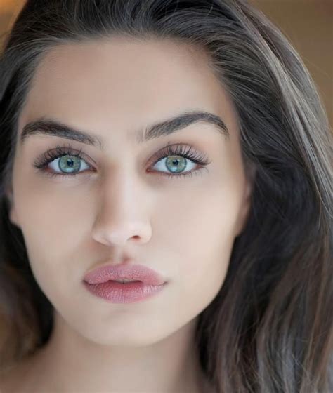 Turkish model & actress - Amine Gülşe. Her eyes are the color of ...