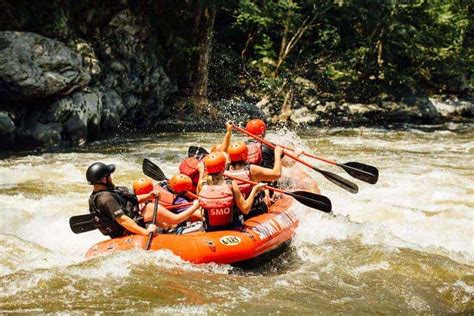 Top 4 Reasons to Experience Rafting in the Smoky Mountains This Fall