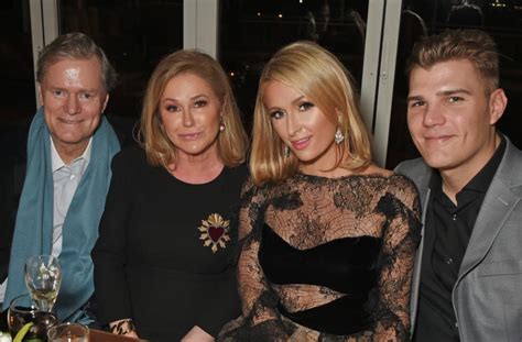 Paris Hilton praises her parents' 'beautiful love story' after calling ...