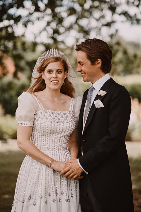 Princess Beatrice and Edoardo Mapelli Mozzi Shared New Photos From ...