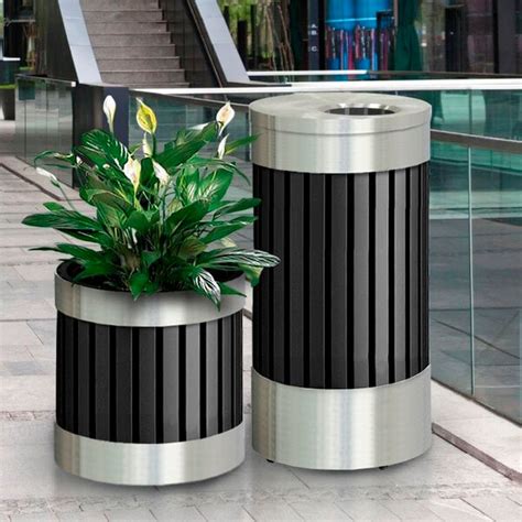 Commercial Zone 727643 Riverview Stainless Steel Planter - 18 1/4" X 20 1/2"