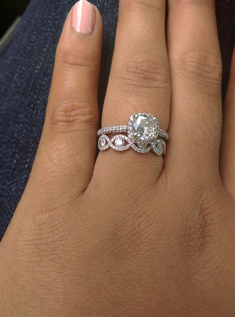 Show me your halo rings with princess cut OR cushion cut center stone!