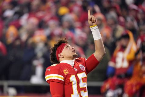 Patrick Mahomes wins second MVP award ahead of Super Bowl - The Globe ...