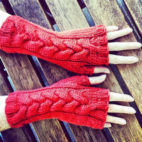 20 Cute Finger less Gloves Ideas To Try In Winter · Inspired Luv