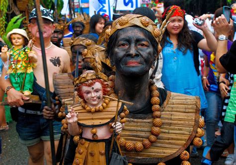 TAGESTHEMA – FREITAGSTHEMA: FESTIVALS – Ati-Atihan Festival in Aklan ...