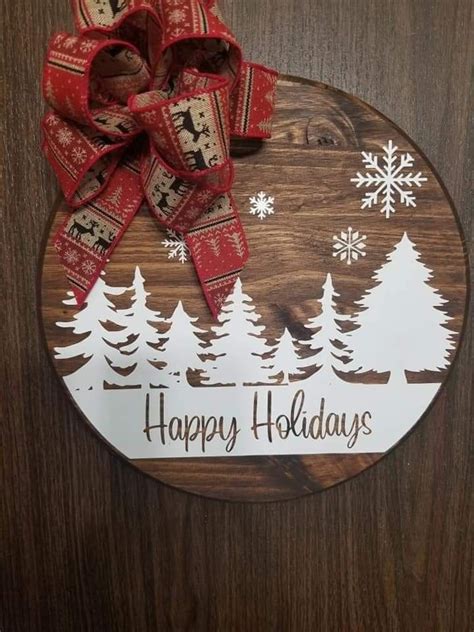 Wooden Christmas Signs for DIY Holiday Crafts