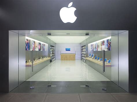 Meet The Man Behind Apple Store’s Design | SquareRooms