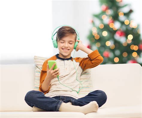 top 10 christmas music albums for families - FamilyEducation